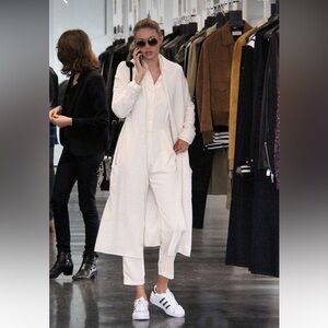 Adidas Advantage Low Sneakers – White with Black Stripes – Women’s 8.5